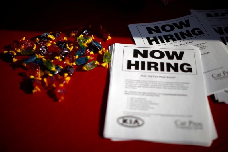 U.S. Economy Continues to Recover, Adding 559,000 Jobs in May